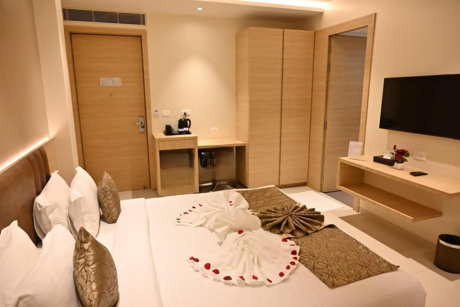 Hotel Ramida Plaza At Delhi Airport New Delhi Eksteriør billede